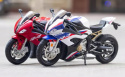 Motocykl Model BMW S1000RR Biały Dźwięki Światła