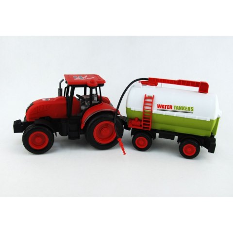TRAKTOR Z PRZYCZEPĄ POD KLOSZEM