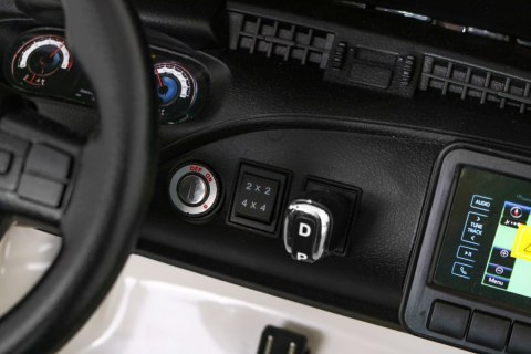 Pojazd Toyota Hilux Biała