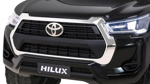 Toyota Hilux na akumulator dla dzieci Czarny + Napęd 4x4 + Pilot + 2 bagażniki + Radio MP3 + LED
